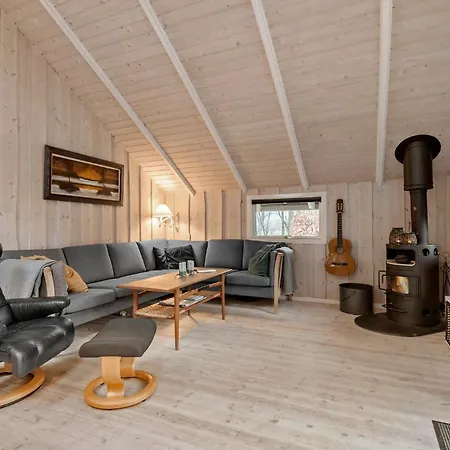 Semesterbostad Gorgeous In With Sauna Oksbøl