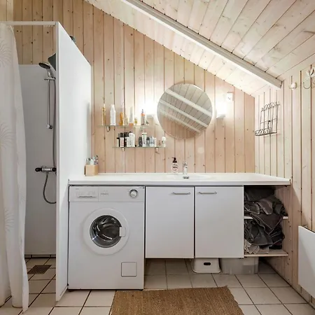 Semesterbostad Gorgeous In With Sauna